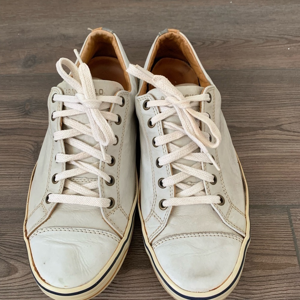 Shoes - Picture 2 of 9